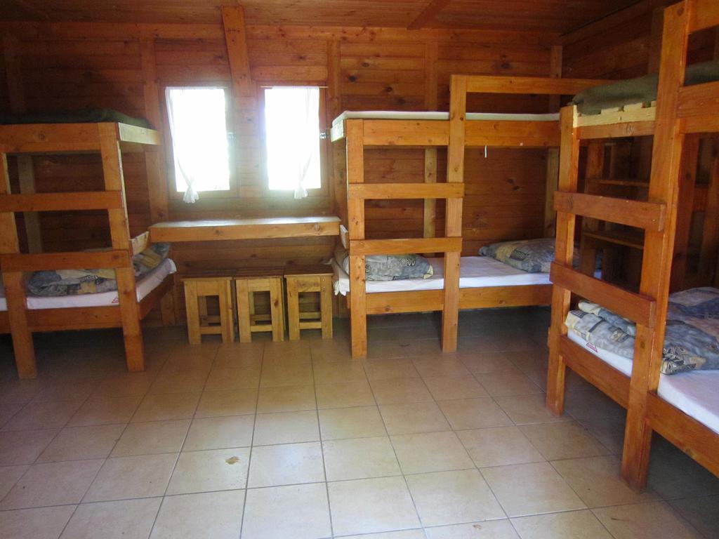 Nyirfaliget Lovaskemping Es Turistahaz Hotel Nyiregyhaza Ngoại thất bức ảnh